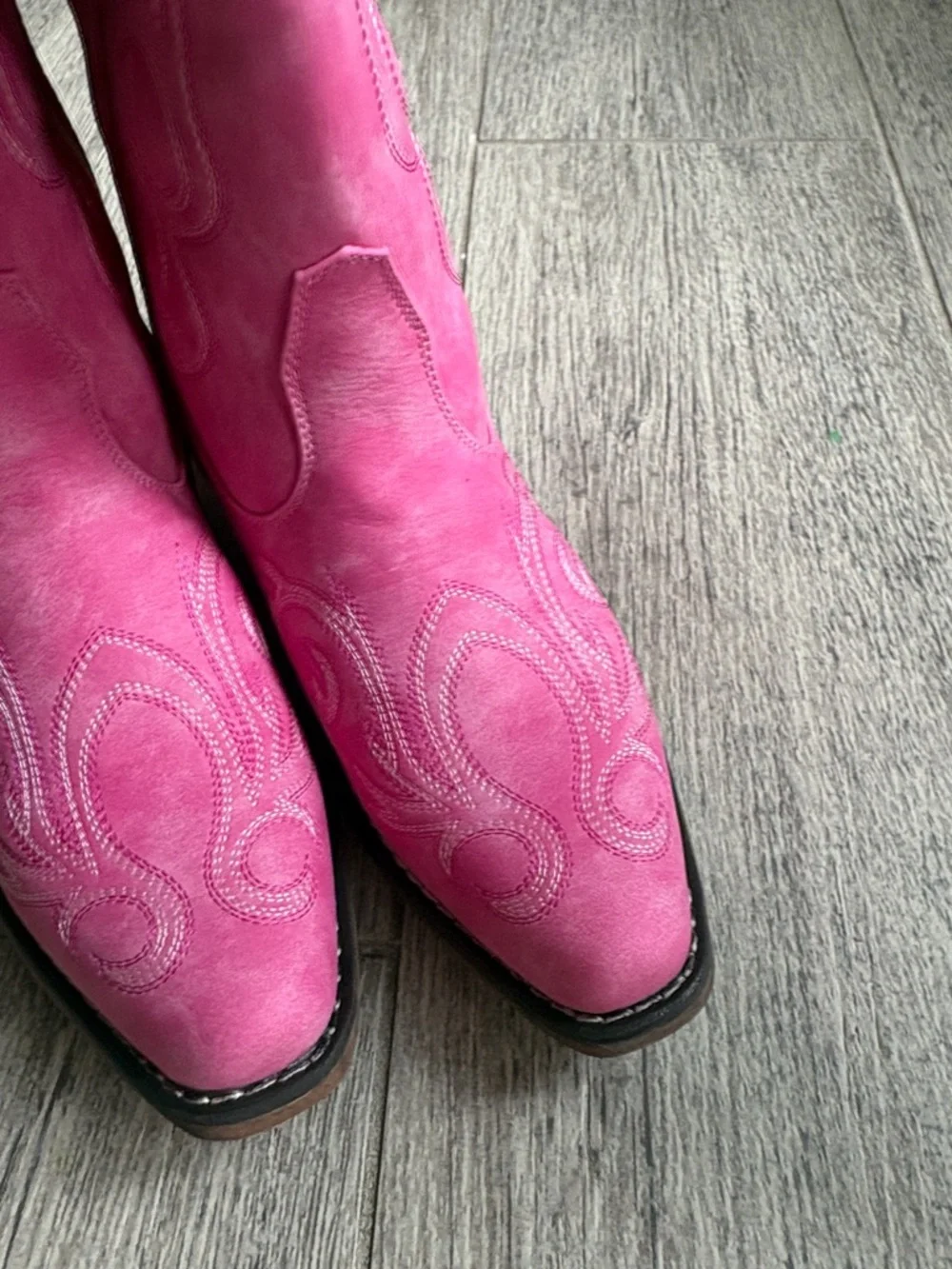 Roper Women's Pink Western Faux Suede Cowboy Boots - Picture 9 of 14